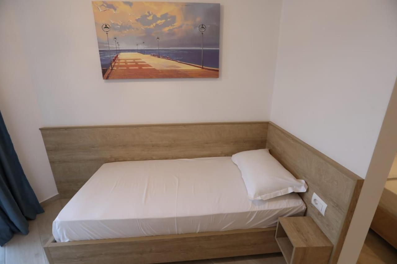Apart-Hotel Alvi Саранда Екстер'єр фото