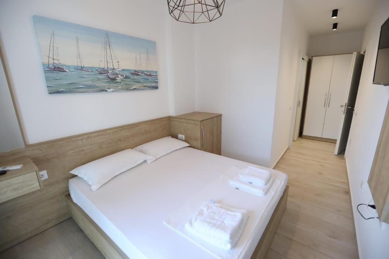 Apart-Hotel Alvi Саранда Екстер'єр фото
